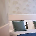 Porta San Felice Relais - & Apartahotel 3*