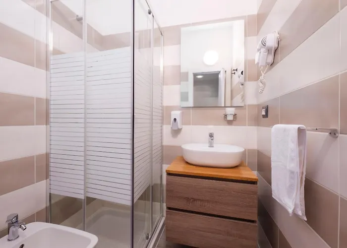 Porta San Felice Relais - & Aparthotel 3*