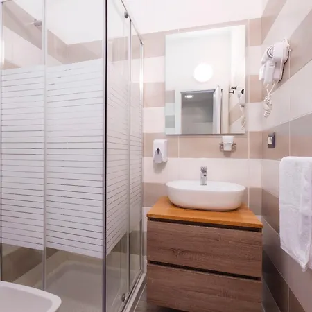 Porta San Felice Relais - & Apartahotel 3*