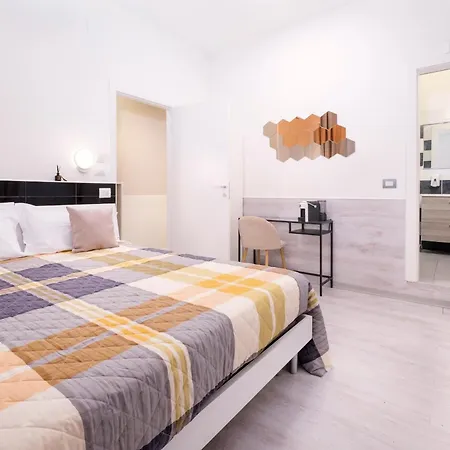 Porta San Felice Relais - & Apartahotel